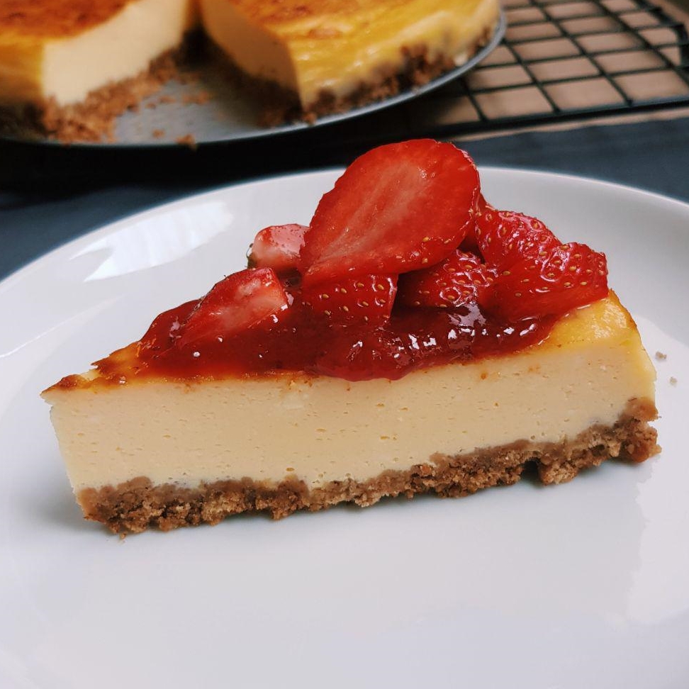 How to Make a Strawberry Cheesecake